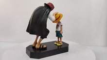 Charger et lire la vidéo dans la visionneuse de la Galerie, Figurine Shanks le Roux avec Luffy - One Piece™ - Figurine Manga France
