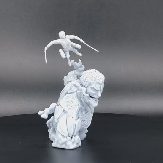 Figurine Titan Cuirassé vs  Mikasa Ackerman - Attaque des Titan