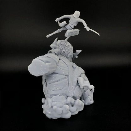 Figurine Titan Cuirassé vs  Mikasa Ackerman - Attaque des Titan